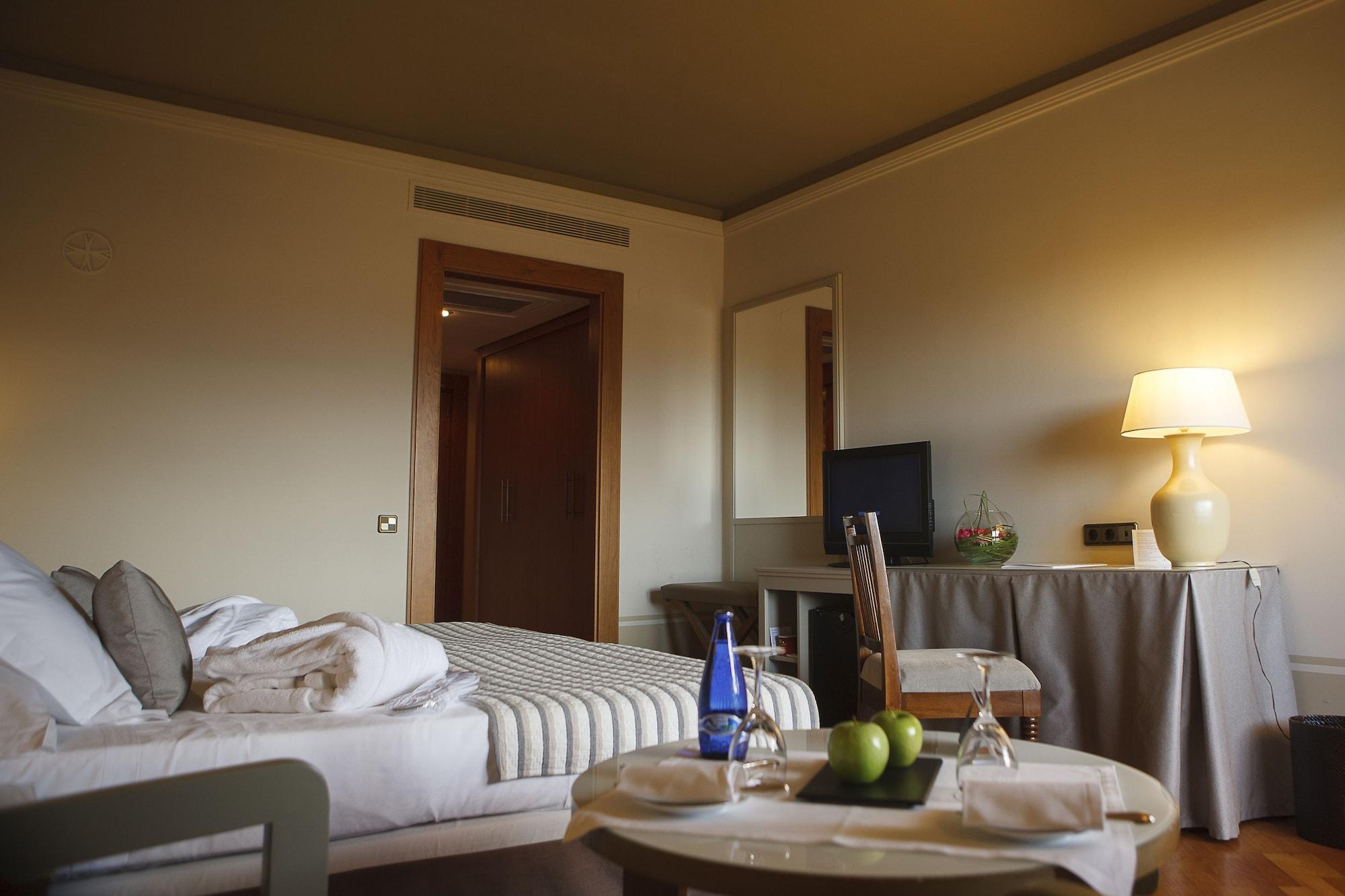 Hotel De 4*