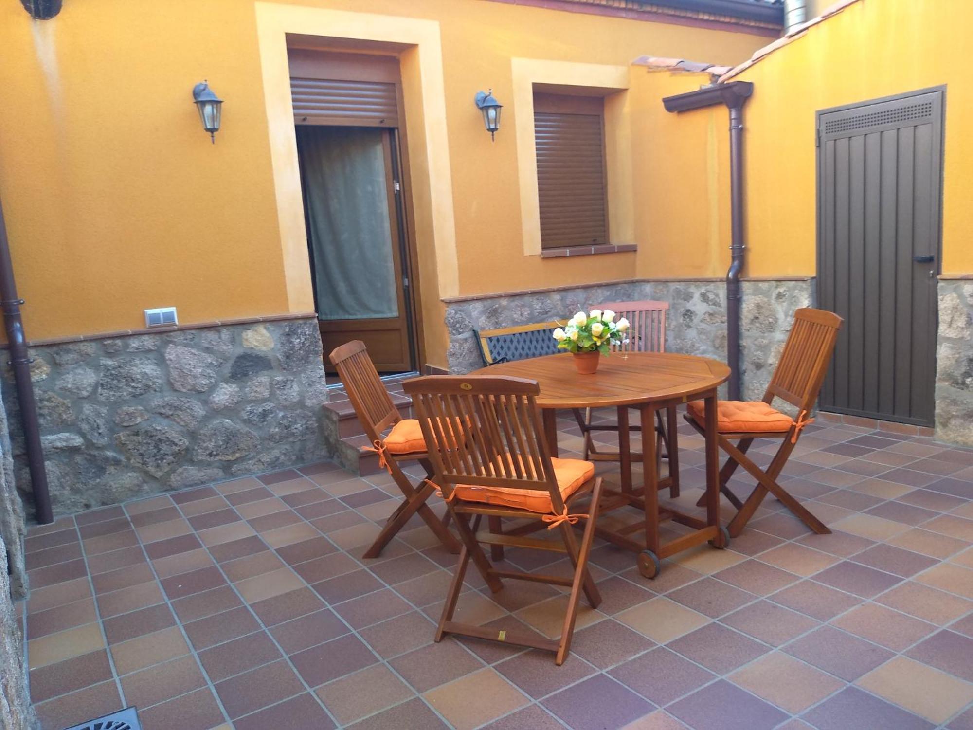 Casa rural El Abuelo Anselmo Segovia