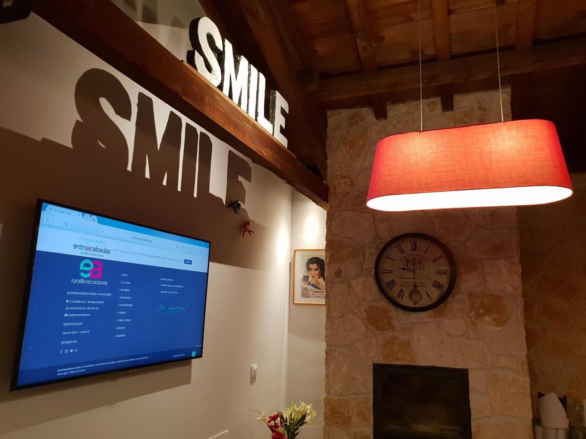 A 20 Min De Madrid En Ave Premium Con Chimenea, Wifi, Jardin Privado, Smart Tv 55p, Bano Dentro De Cada Y Aparcamiento En La Puerta