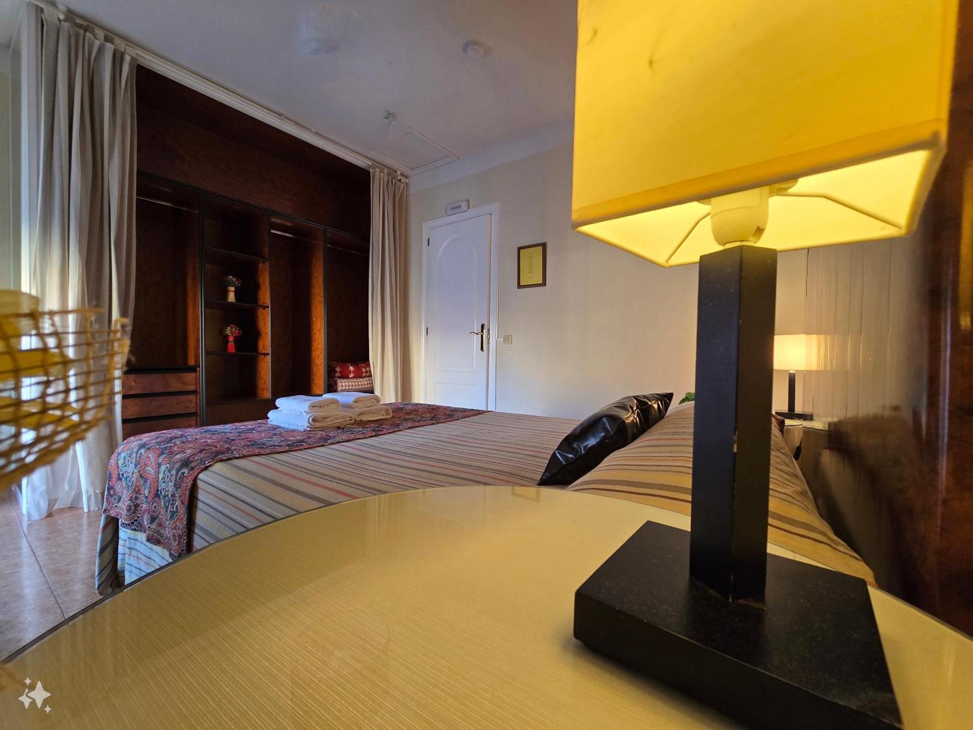 Gran Con Chimenea A 55 Min De Madrid Confort, Calidad & Wifi Free * Segovia