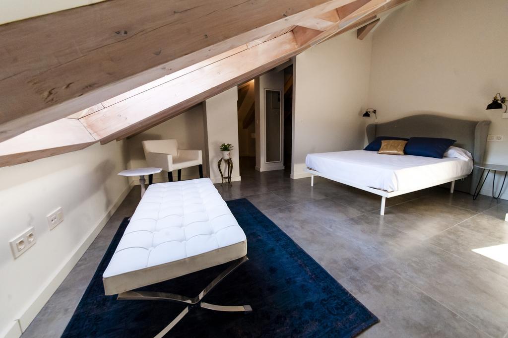 Aparthotel El Mirador Del Alcazar Segovia