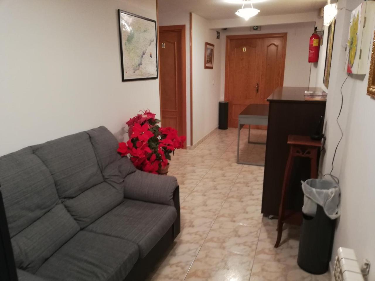 Residencia Taray Pensión *