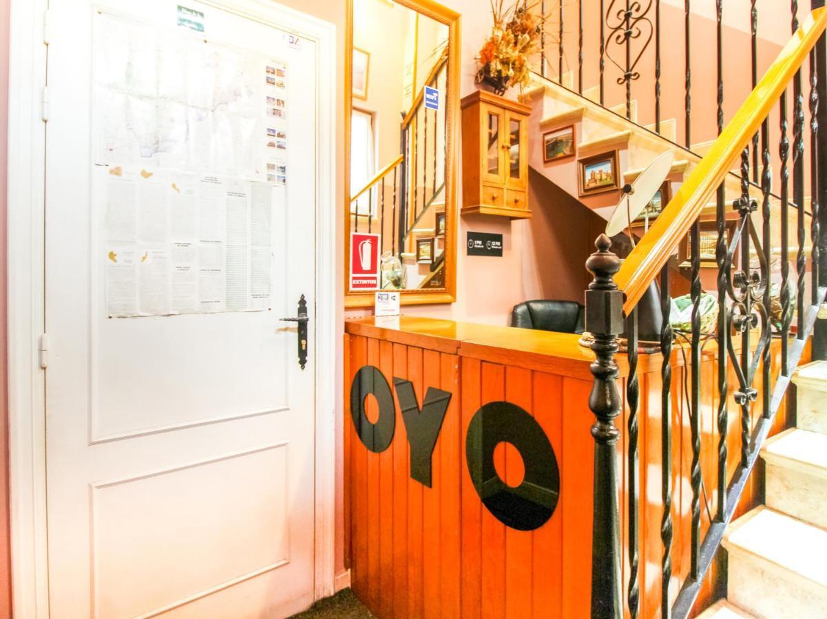 Oyo El Gato Guest house Segovia